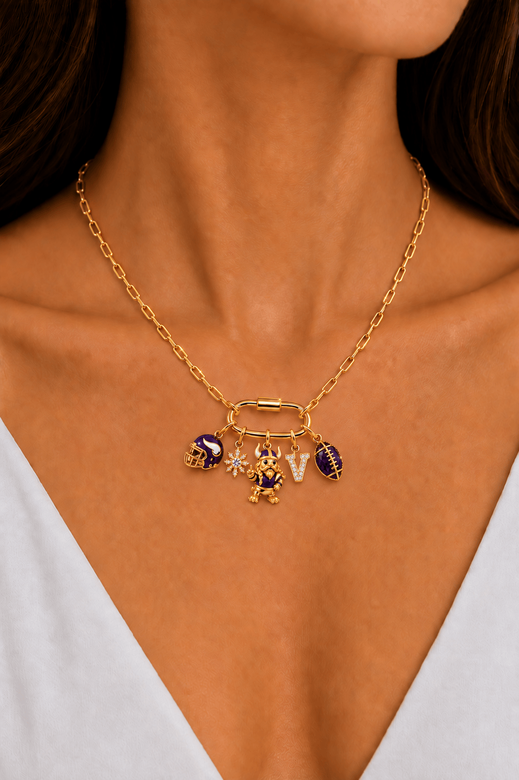 MNVK Solid Gold Chain with Diamond Pendant TMH